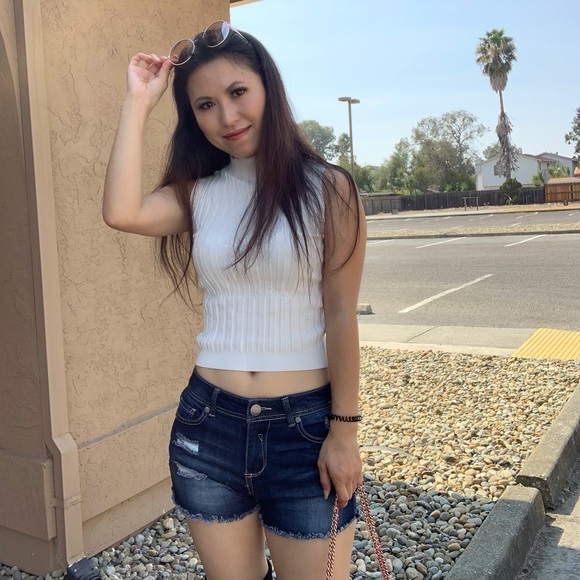 Denim short - Picture 2 of 4